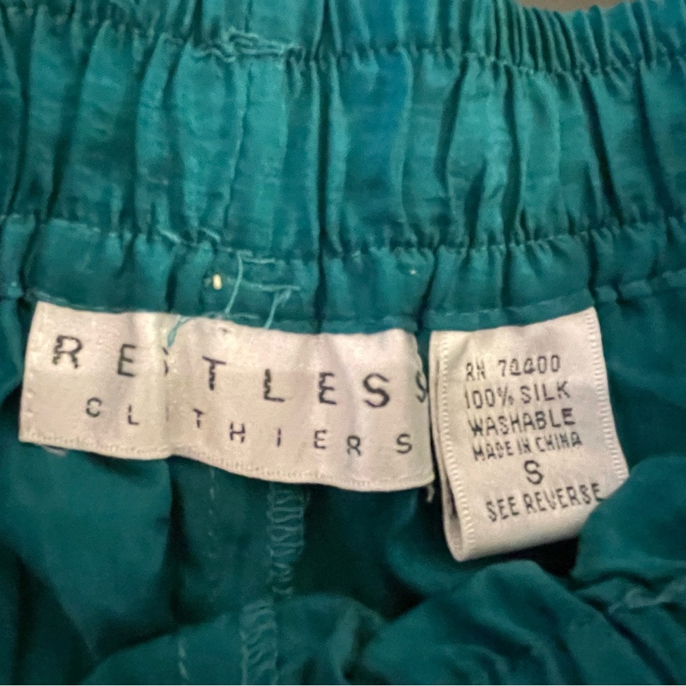 Restless Brand Silk Tank Top and Pull-On Pants - Picture 14 of 14